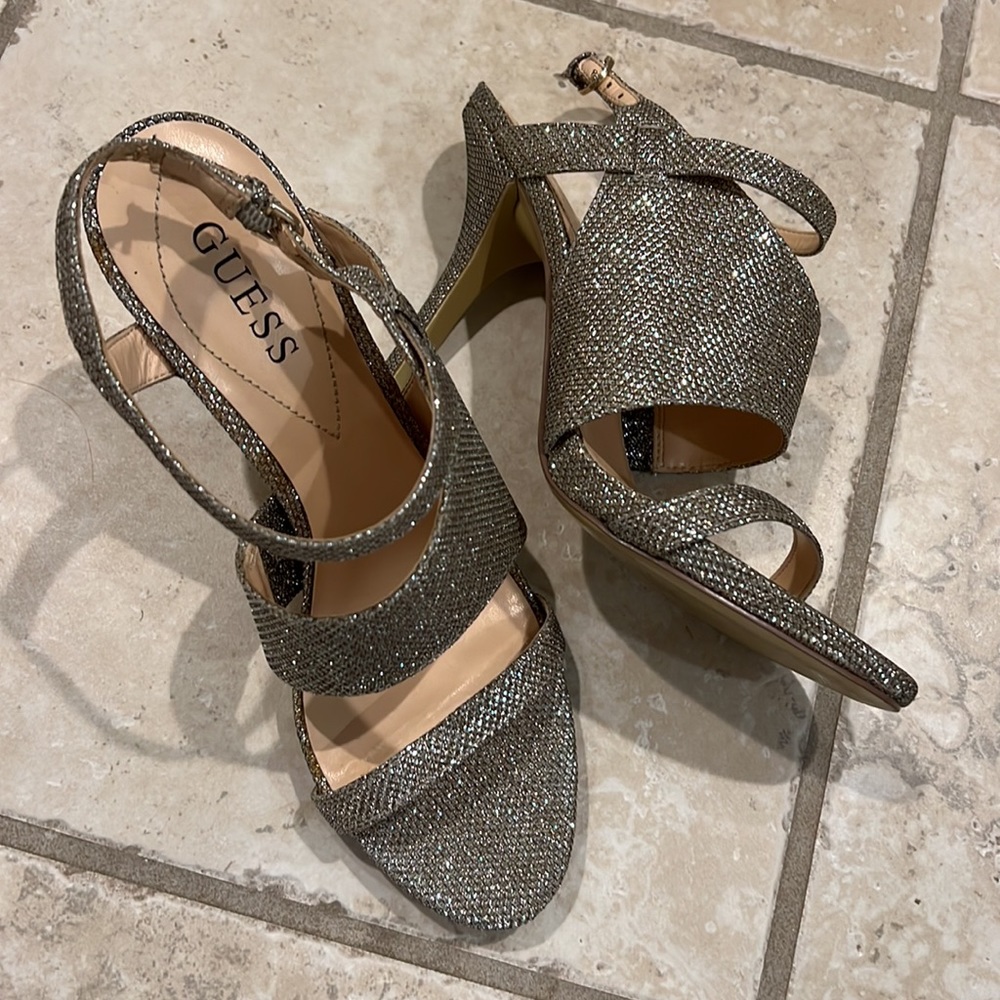 Guess gold fabric dressy heels - Picture 5 of 5